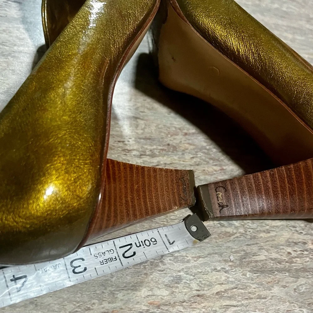 Coach Maxey Vintage glossy gold brick heels shoes - Picture 16 of 17